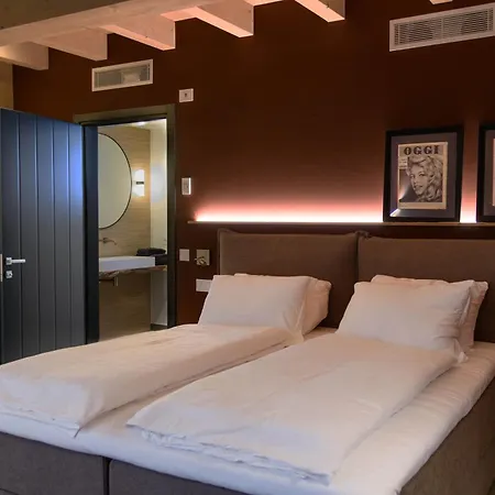 Panzió Gardazen - Luxury - Adults Only Caprino Veronese